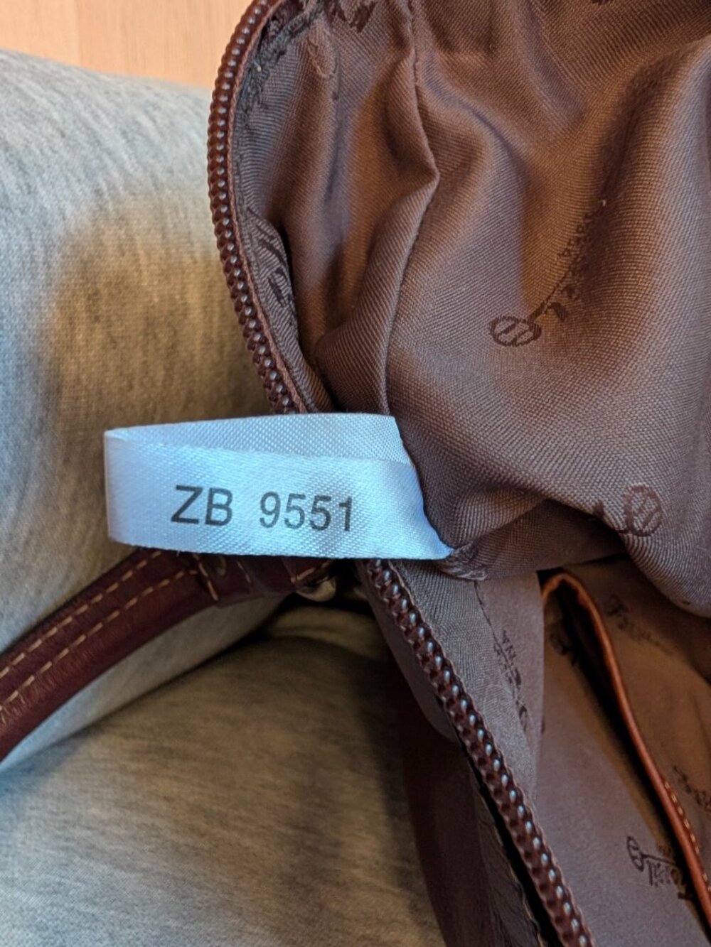 Fossil Rare Vintage Dark Brown Leather Tote - Picture 7 of 8